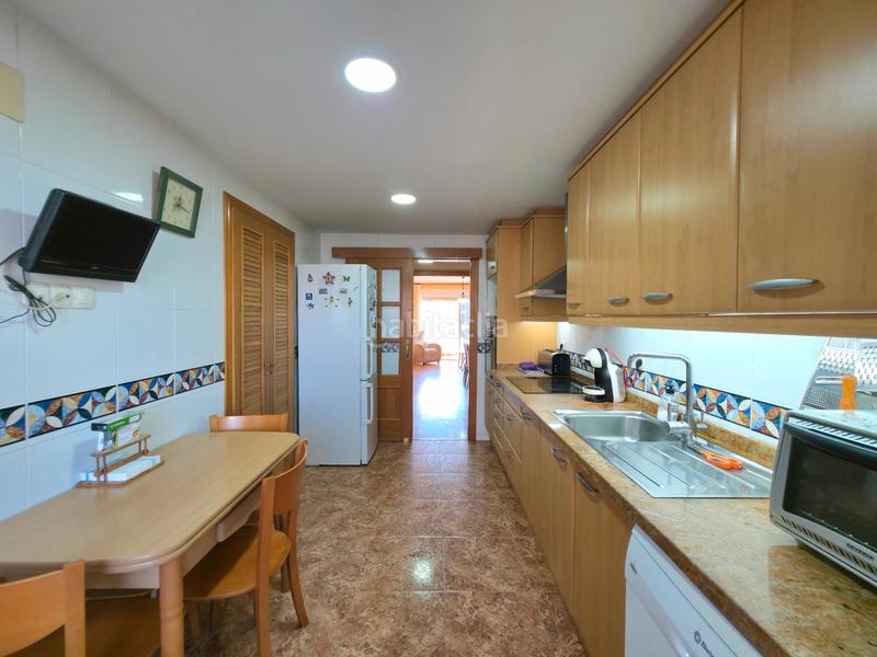 Foto 4c78f5fa-af56-4e2d-baae-79fd0644898d. Pis a carrer nadadora carmen soto 10 a Babel Alicante