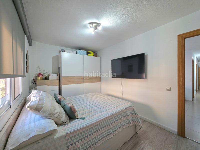 Foto d446201f-9a07-4028-9fa2-f2718569ff40. Piso amplio piso de esquina con vistas despejadas en Alicante