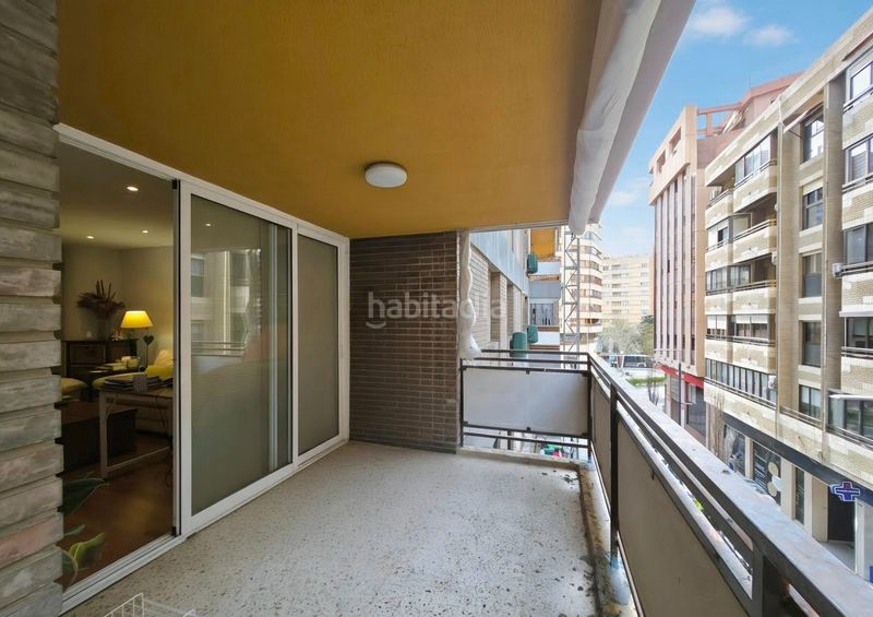 Foto e72c9ede-580f-4892-9581-e0ec5871736c. Pis amb calefacció a Ensanche-Diputación Alicante