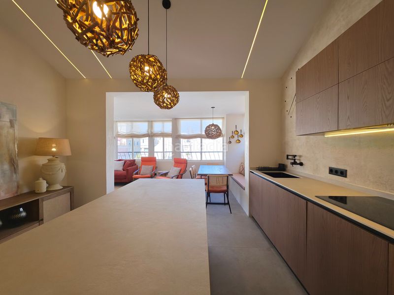 Foto 865faea3-2c1a-4d7e-8839-dff019bb2a2c. Àtic amb calefacció a Barrio del Centro Alicante