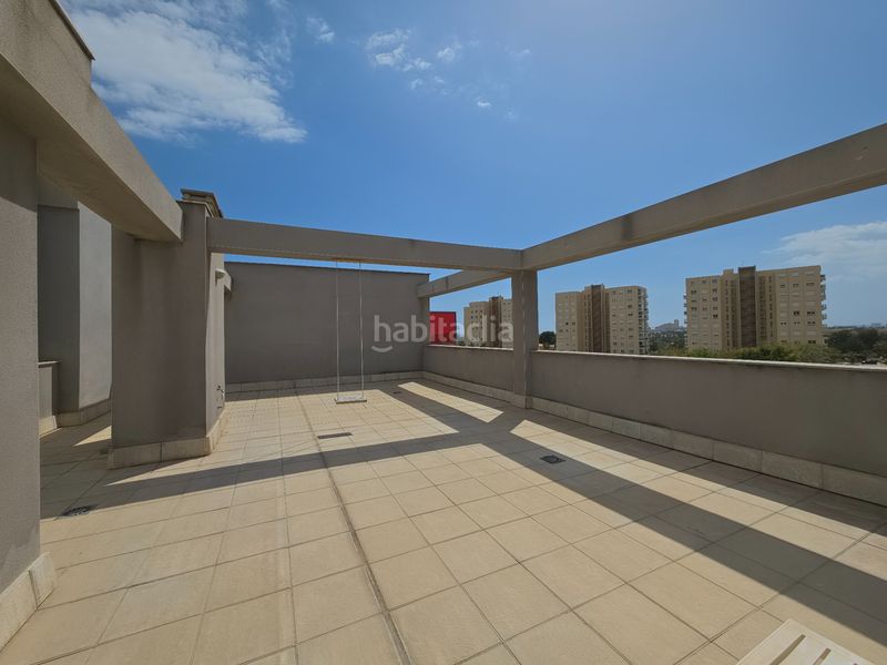 Foto 3bee01da-924c-45b8-b779-a8d9a98249be. Penthouse in carrer de les normes de castello 6 in Campello (el)