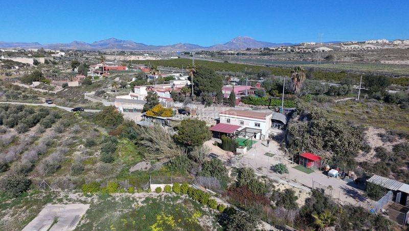 Foto c7900232-0ca2-42a5-b178-e48f019d450e. Masía casa de campo con vistas despejadas en Bonalba-Cotoveta Mutxamel