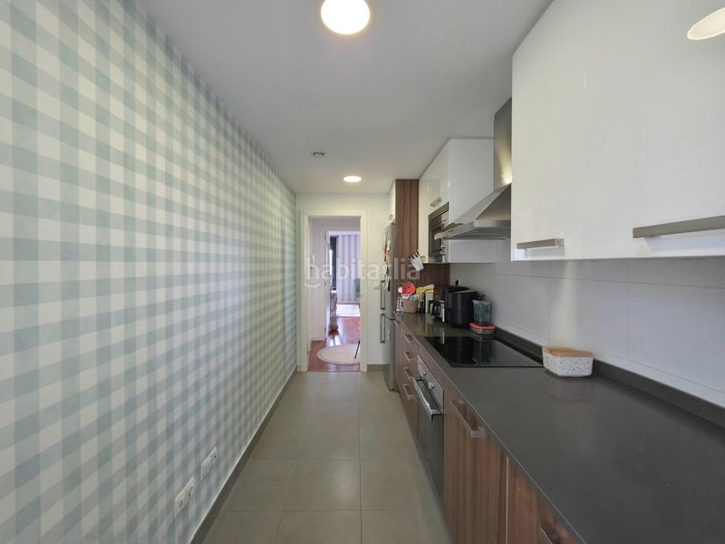 Foto 68d43b93-80aa-44eb-b3f4-8f8fd25c8bd9. Pis amb calefacció aparcament piscina a PAU 5 Alicante