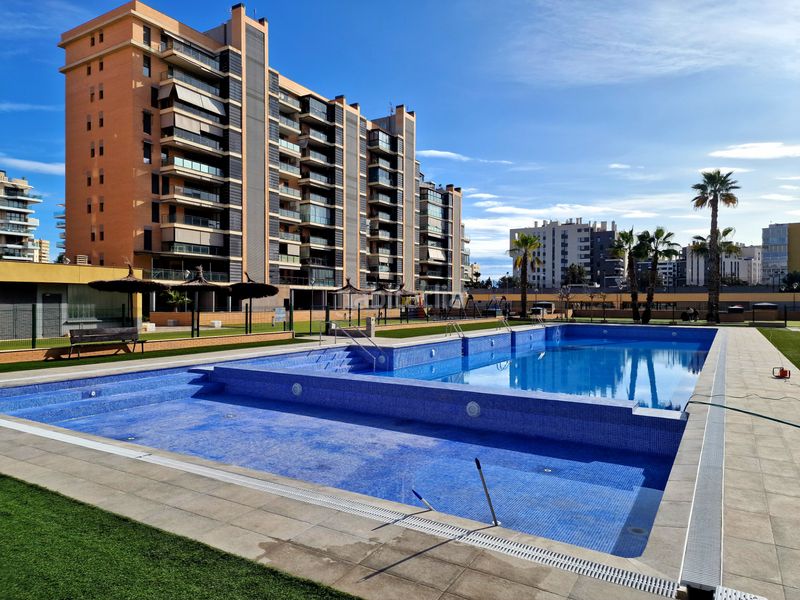 Foto 734dea25-f5e6-4f19-b264-44d46ce672f3. Pis amb calefacció aparcament piscina a PAU 5 Alicante