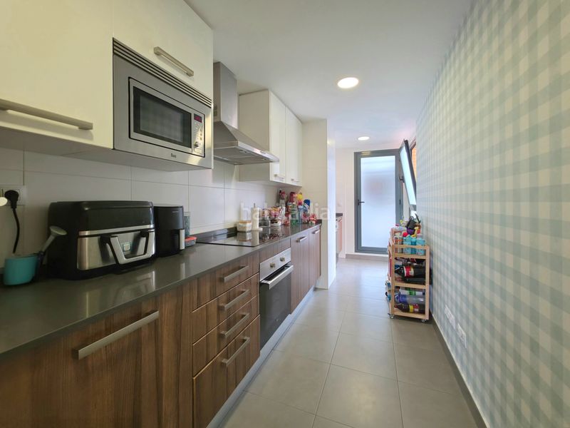 Foto 915dafa5-245f-4048-ba80-5ccb874eafaa. Pis amb calefacció aparcament piscina a PAU 5 Alicante