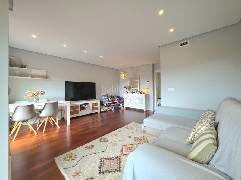 Foto da46ee92-bc6b-480b-9e13-aea4af77caba. Pis amb calefacció aparcament piscina a PAU 5 Alicante