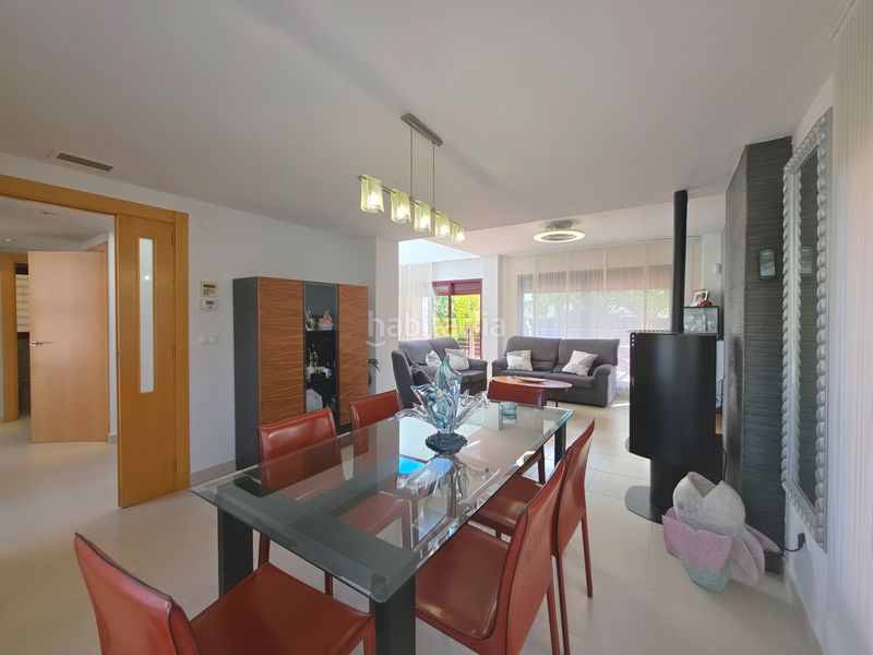 Foto 1ad367b8-60b0-412e-80d5-899ea0f819f8. Xalet amb calefacció aparcament piscina a Almajada-Ravel Mutxamel