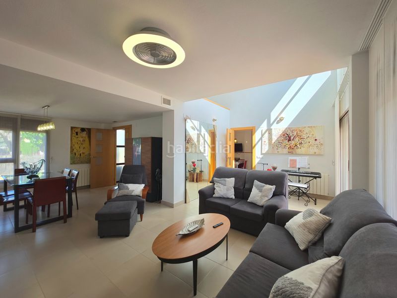 Foto 5740a23a-c83e-4366-89d4-969338c6aa95. Xalet amb calefacció aparcament piscina a Almajada-Ravel Mutxamel