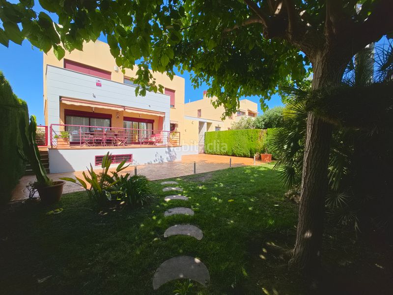 Foto f96abb7d-d051-488c-a4fa-585a87b15752. Xalet amb calefacció aparcament piscina a Almajada-Ravel Mutxamel