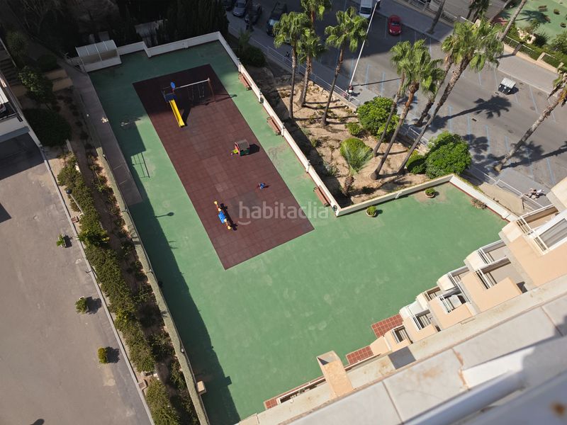 Foto 0549c49f-fe92-4883-b192-d0ff72ef97bf. Pis amb calefacció aparcament piscina a Playa Poniente Benidorm