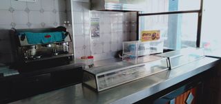 Local Comercial  Calle de blasco ibez. Local comercial con aire acondicionado