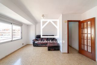 Appartamento  Carrer de paterna. Se vende piso de 4 habitaciones en zona concordia de burjassot: