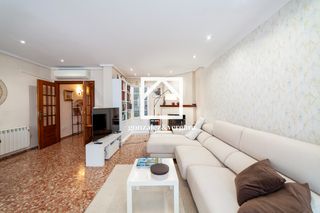 Piso  Carrer del mestre lope. Se vende piso de 128,75 m2.con plaza de garaje .4 habitaciones.c