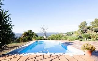 Xalet a Roca Grossa. Mágnifica casa unifamiliar con piscina en urbanización roca gros