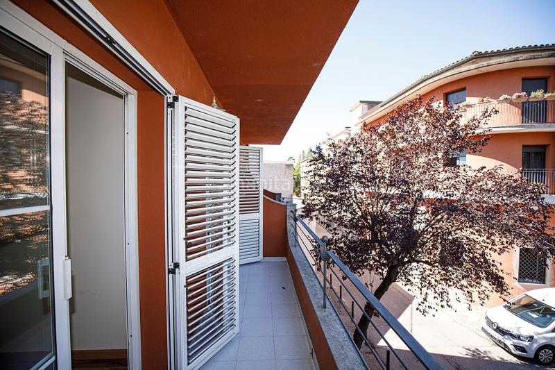 Foto 286d1be2-9bc1-4fbf-832d-443595933c7b. Alquiler piso apartamento de dos habitaciones con balcón en taialà, . alquiler de temporada. en Girona
