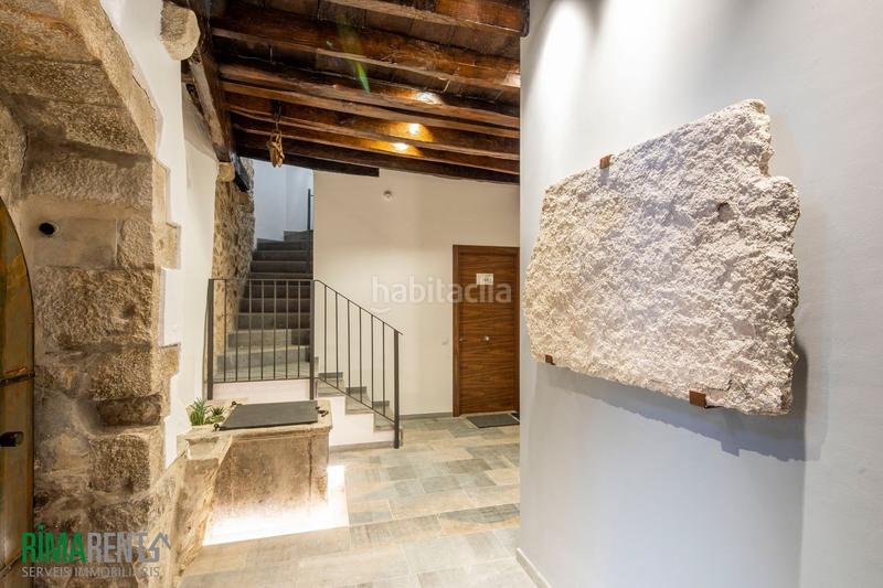 Foto 530a2c2c-8044-4dac-aa1b-72765b7f12cd. Piso apartamento en el barri vell, con licencia turística en Girona