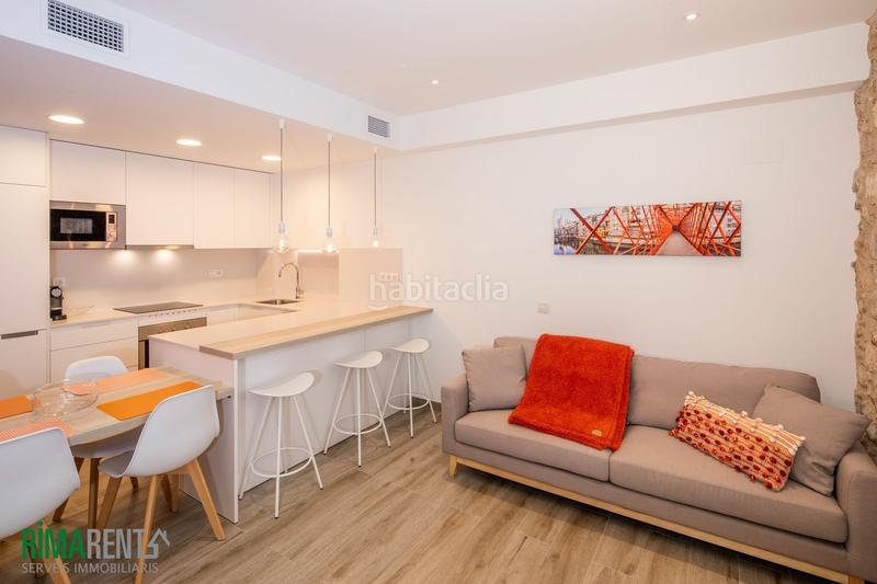 Foto 5c67699c-f51f-4d3d-9dc9-4550e980aec4. Piso apartamento en el barri vell, con licencia turística en Girona