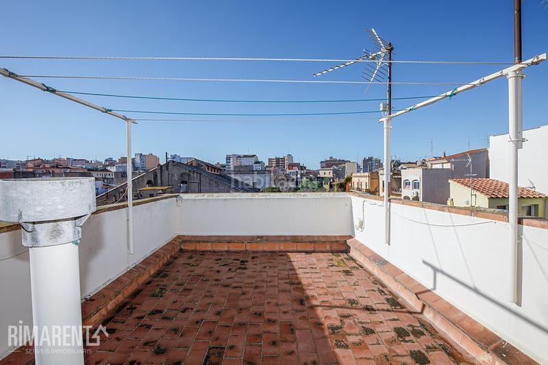 Foto 4c8ca36c-4bb2-4812-b51b-03bd934414e2. Chalet avec chauffage dans Centre Figueres