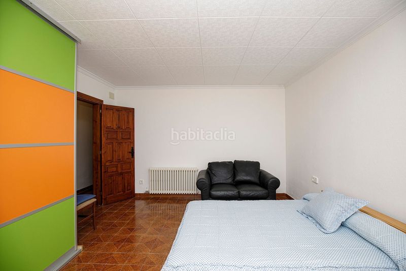 Foto c6159db8-396b-44c4-8559-0251b65ec3f2. Xalet amb calefacció aparcament piscina a Llambilles