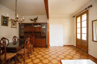 Edifici a Arbúcies. Edificio formado por 3 viviendas, trastero, patio y garaje en ar