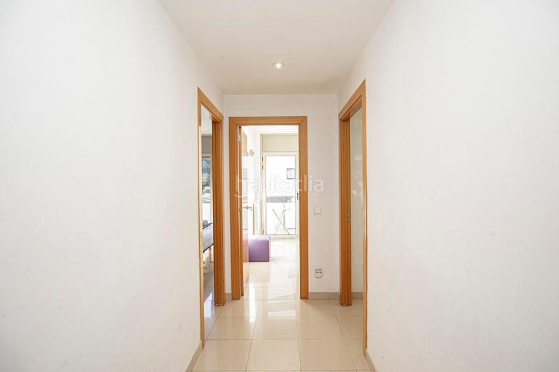 Foto 613d8aad-fc2e-44e9-9691-b99432421cd5. Alquiler piso apartamento de dos habitaciones con parking . alquiler de temporada. en Girona