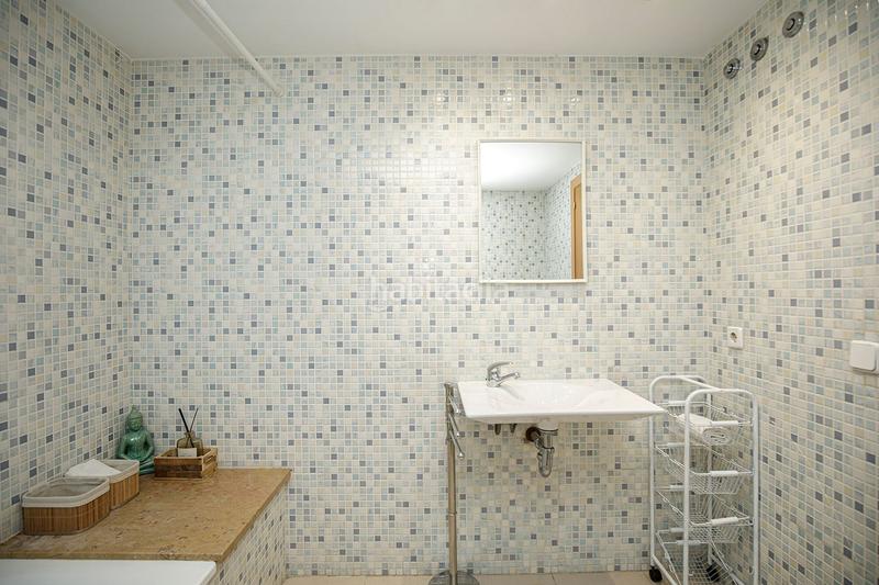 Foto b271dd46-e999-4203-a23d-e5d3266685e9. Alquiler piso apartamento de dos habitaciones con parking . alquiler de temporada. en Girona