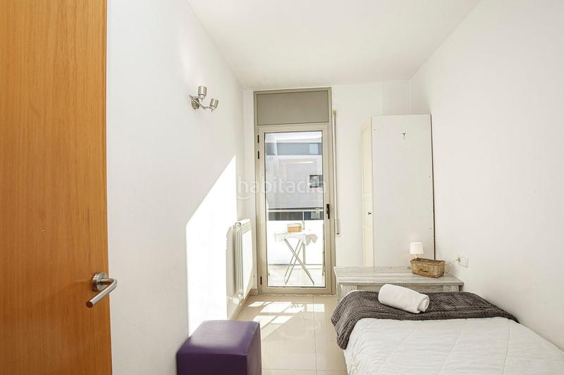 Foto c3aa0fe0-96bf-40cb-9107-a7f5f1de3f66. Alquiler piso apartamento de dos habitaciones con parking . alquiler de temporada. en Girona