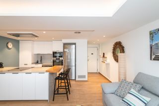 Rent Flat  Calle de la creu. Magnífico apartamento rehabilitado integralmente en el centro de
