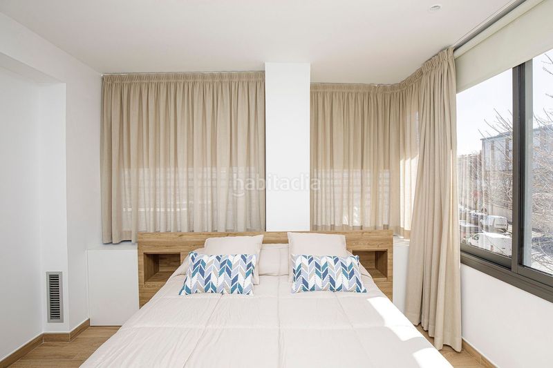 Foto 03aec485-5b45-46db-bba6-641f3c7d5bb1. Lloguer pis amb aparcament a Eixample Nord Girona