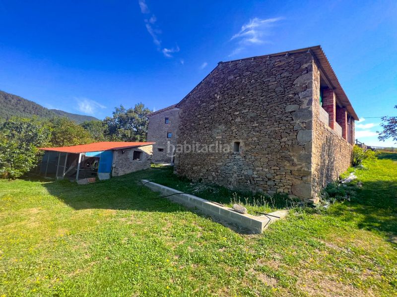 Foto 3dd410aa-c6ac-452f-81af-63e532340183. Masia amb aparcament a Llosses (Les)