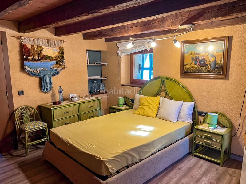 Foto 596e21f4-46b6-4b2f-9f82-29c7824460eb. Masia amb aparcament a Llosses (Les)