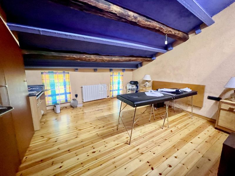 Foto 6fe0c853-0857-4531-927e-d94f933472b5. Masia amb aparcament a Llosses (Les)