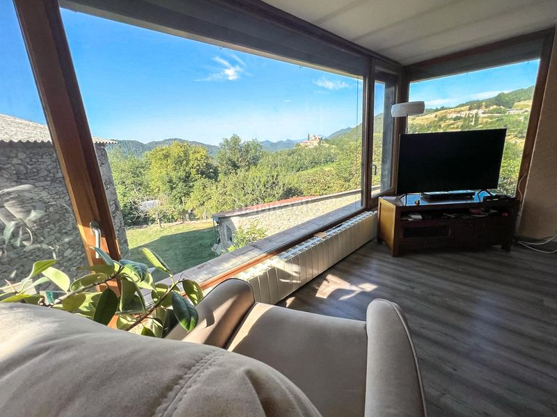 Foto 71ce3567-ea9a-4951-9252-983d59912111. Masia amb aparcament a Llosses (Les)