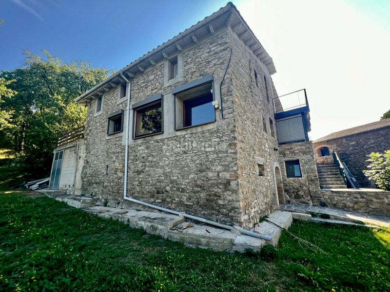 Foto 7dfec27b-d331-4f47-bc55-c145da8a140d. Masia amb aparcament a Llosses (Les)