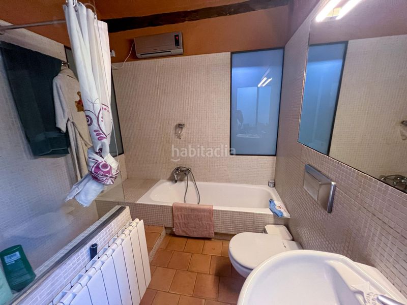 Foto aeba7bc2-cd03-4dd0-b9ac-f6423f0d6eae. Masia amb aparcament a Llosses (Les)