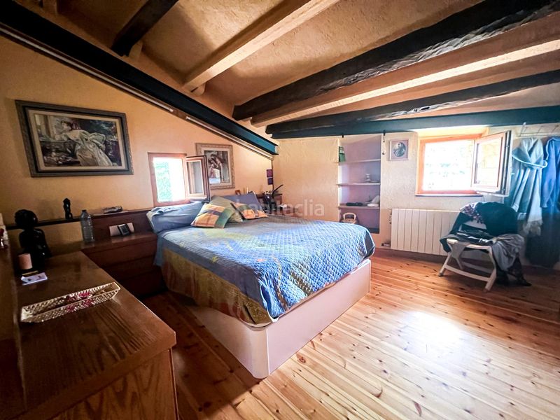 Foto cca6899d-e109-45c3-8182-706077c3c3c1. Masia amb aparcament a Llosses (Les)