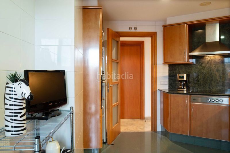Foto aee2baa6-b232-4d82-a849-0a87d7942129. Lloguer pis a Montilivi Girona