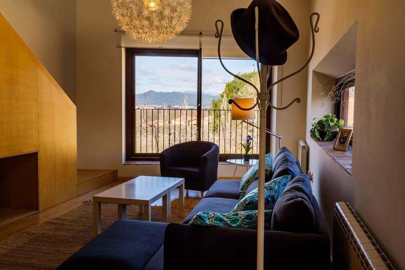 Foto e8c3e9db-d1f3-4881-9b4a-108236ddfdd4. Alquiler casa  con jardín en la parta alta del barri vell. en Girona