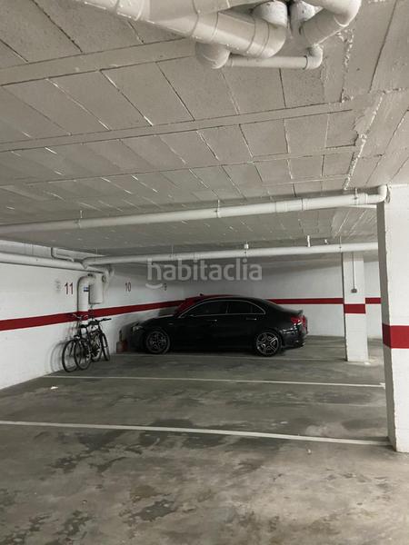 Foto af8a9ba3-9fc4-4b0c-9830-899788ce484d. Parking voiture dans Eixample Sud-Migdia Girona