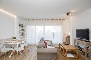 Lloguer Apartament a Eixample Nord. Apartamento céntrico de alquiler