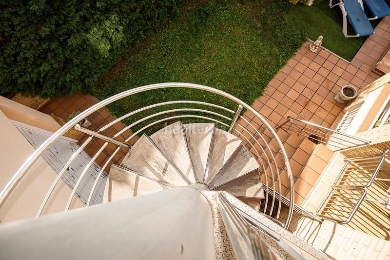 Foto 22cef34d-2e35-47ae-912a-88a1ddae04e3. Xalet amb calefacció aparcament piscina a Quart