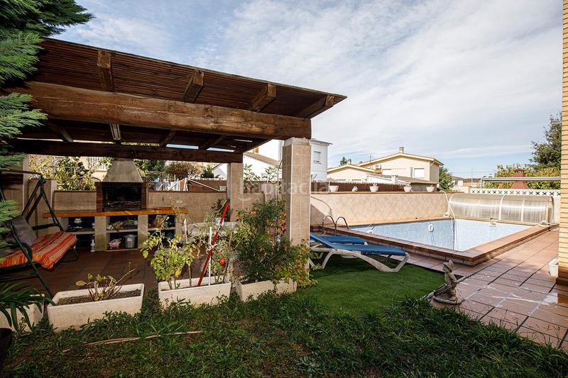 Foto 9dabce0a-6044-4d74-b2b6-6448695a55f6. Xalet amb calefacció aparcament piscina a Quart