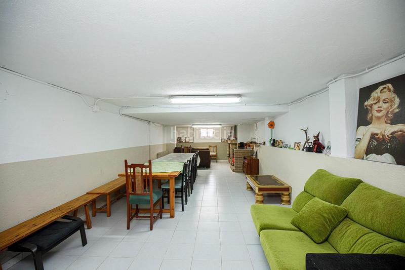 Foto f1fb5341-895a-46c2-81b1-725145ea2757. Xalet amb calefacció aparcament piscina a Quart