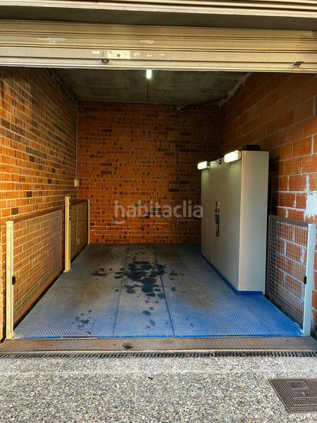 Foto 1c59223a-2c7a-4d56-b63e-32aeb63f61ed. Posto auto in Palau Girona