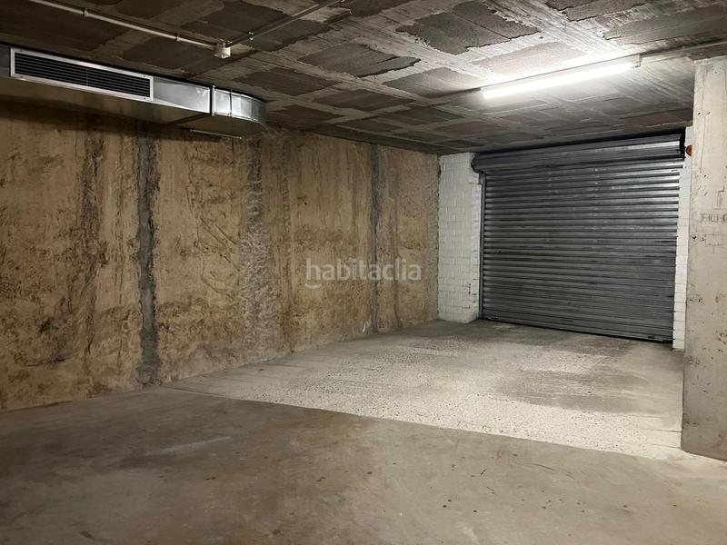 Foto 977eb84e-df67-46ef-8a47-b87a87d7bbe2. Posto auto in Palau Girona