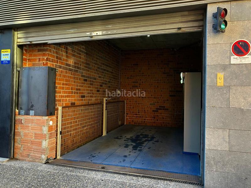 Foto a3b7ff29-2541-4b69-b584-2914374546e1. Posto auto in Palau Girona