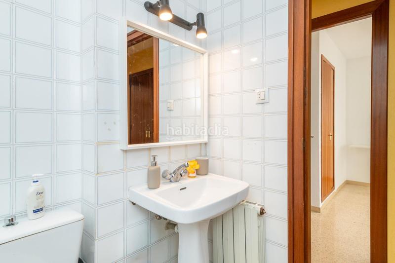 Foto ff915257-5ab9-4582-89e0-91261b408d8e. Lloguer apartament amb aparcament a Domeny Girona