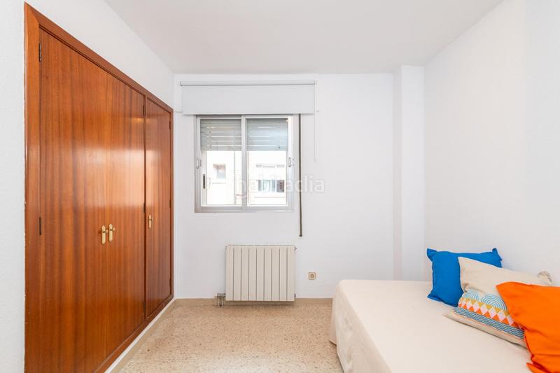 Foto 561c17bf-589a-4da4-9f4d-7346c958522b. Rent apartment with parking in Domeny Girona