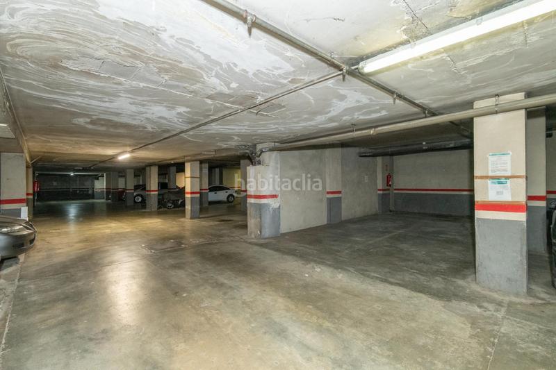 Foto 952a010e-7880-4c70-91ed-b68fd8907b87. Rent apartment with parking in Domeny Girona