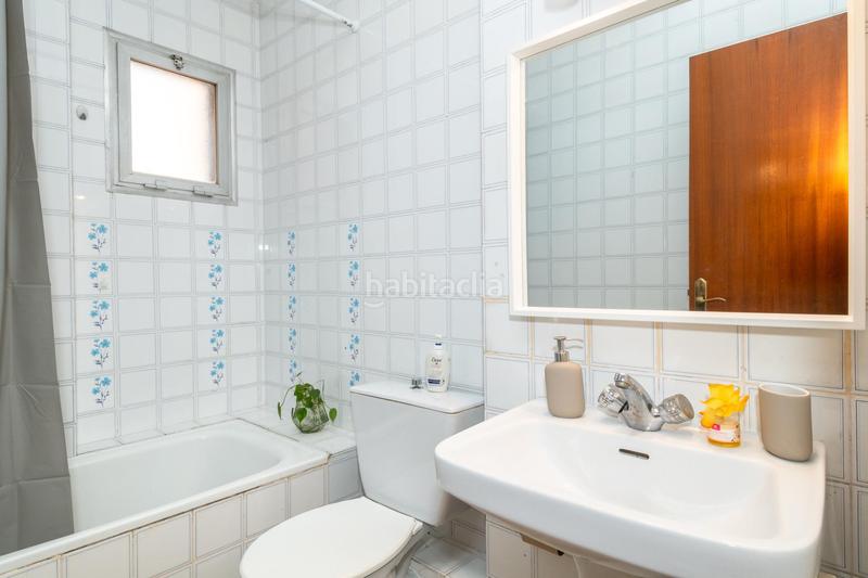 Foto aa2f7688-419f-415b-8504-e85dfb757842. Rent apartment with parking in Domeny Girona
